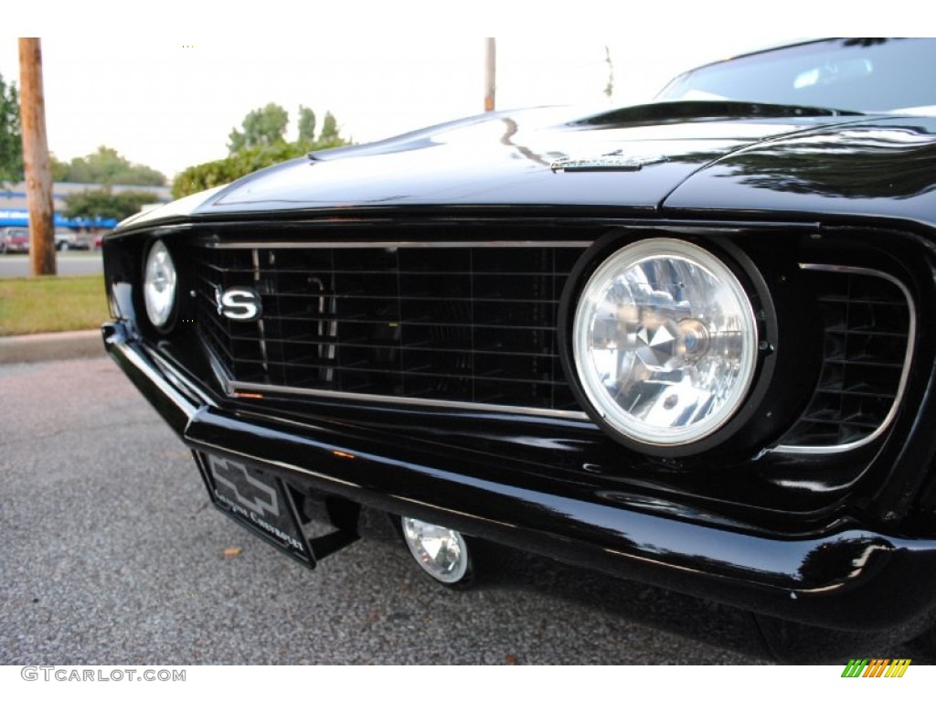 1969 Camaro Restomod Coupe - Black / Black photo #13