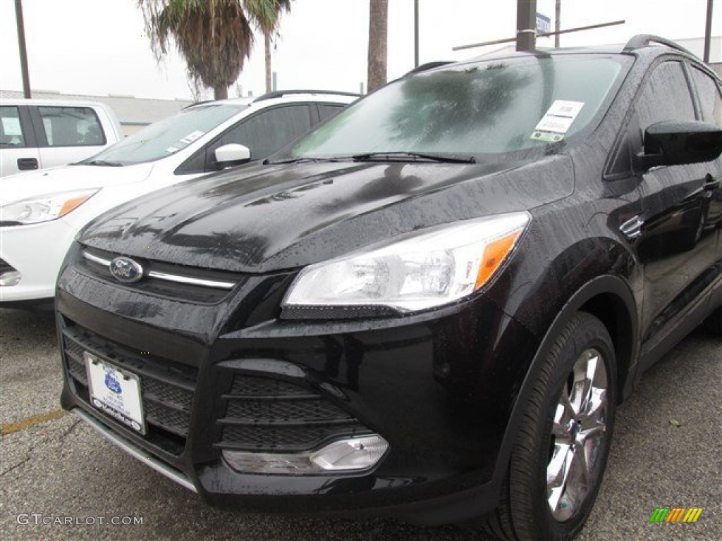 2014 Escape SE 1.6L EcoBoost - Tuxedo Black / Charcoal Black photo #1