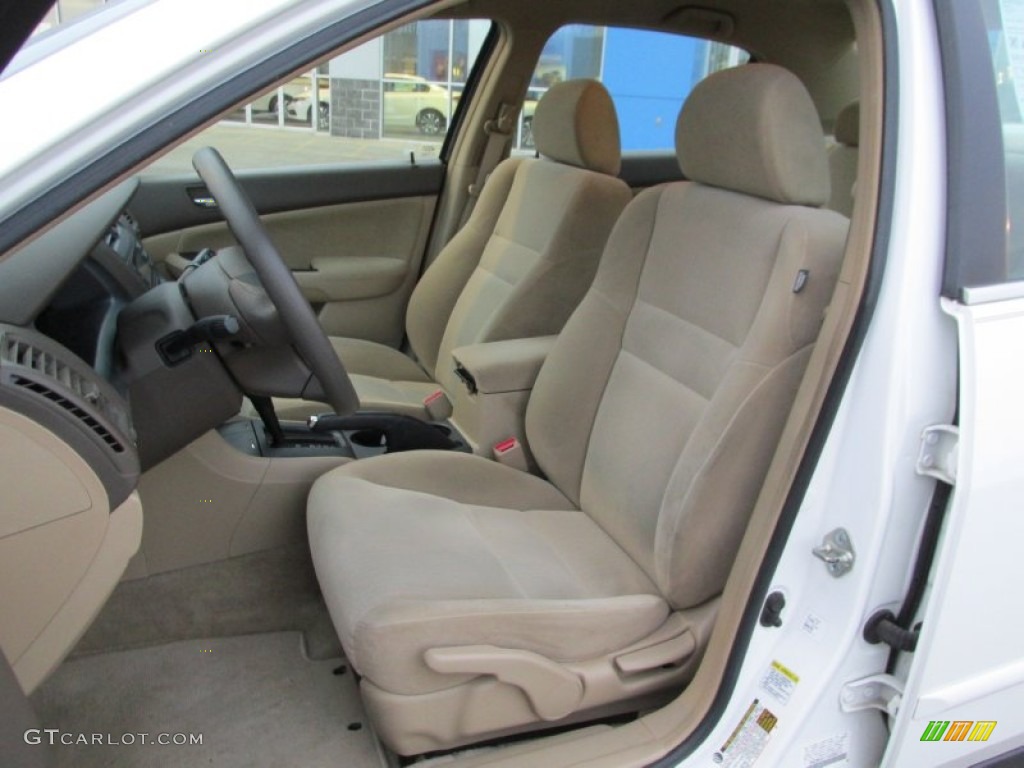 2005 Honda Accord LX Sedan Front Seat Photos