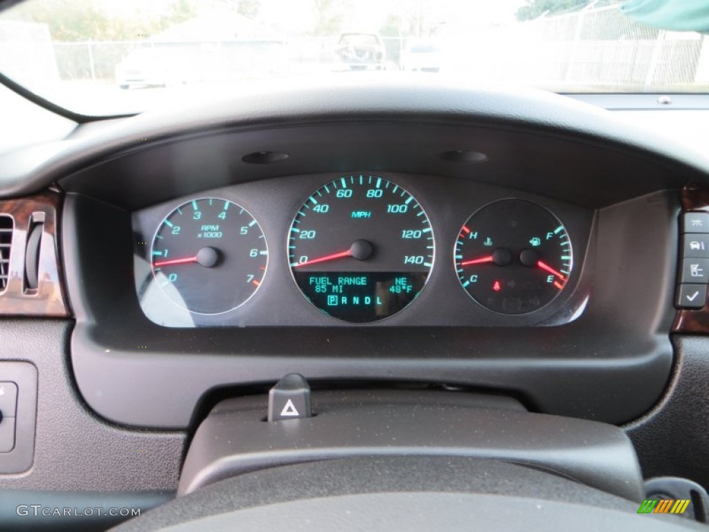2013 Chevrolet Impala LT Gauges Photos