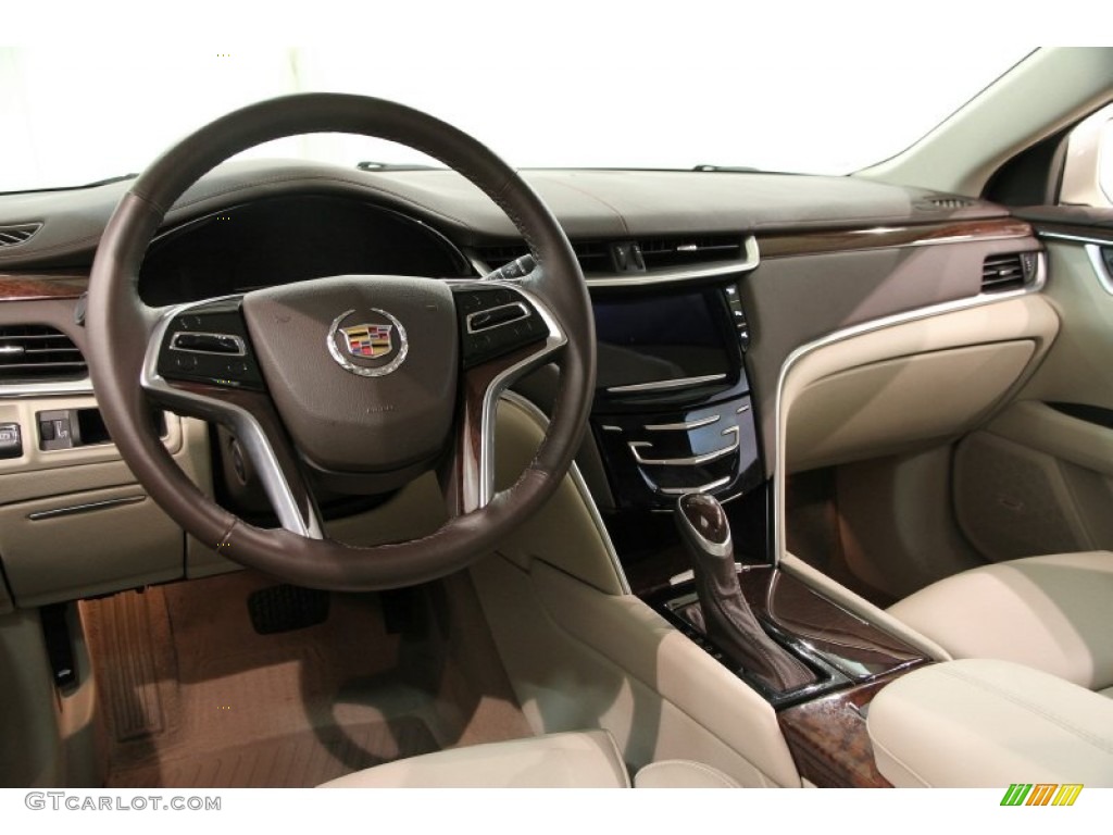 2014 Cadillac XTS Luxury FWD Dashboard Photos