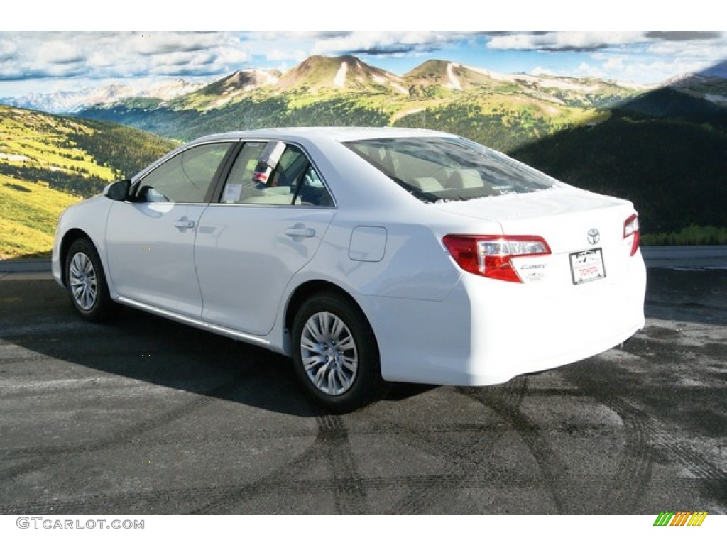 2014 Camry LE - Super White / Ivory photo #3