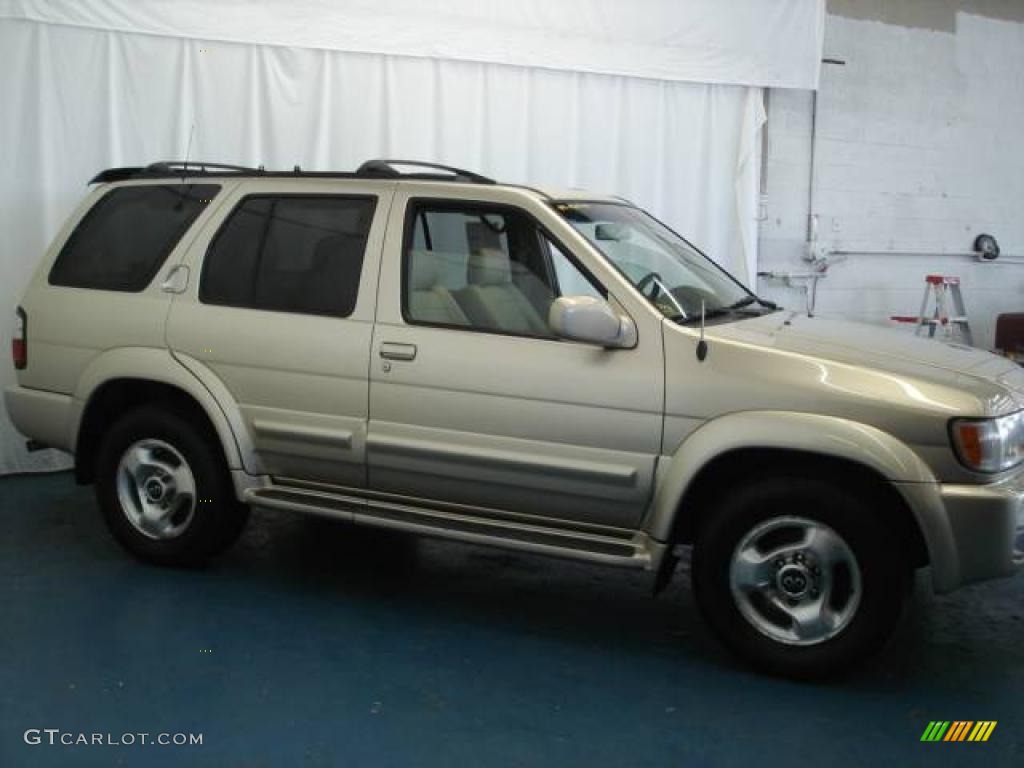 1999 QX4 4x4 - Tuscan Beige Metallic / Beige photo #5