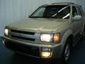 1999 Tuscan Beige Metallic Infiniti QX4 4x4  photo #26