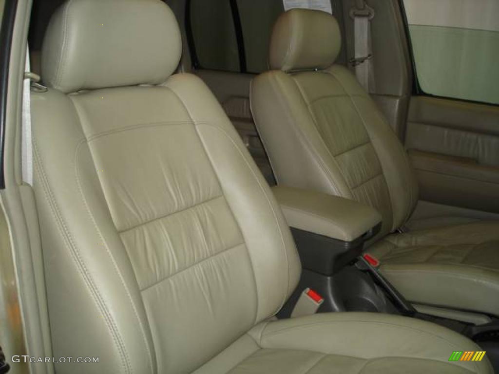 1999 QX4 4x4 - Tuscan Beige Metallic / Beige photo #32