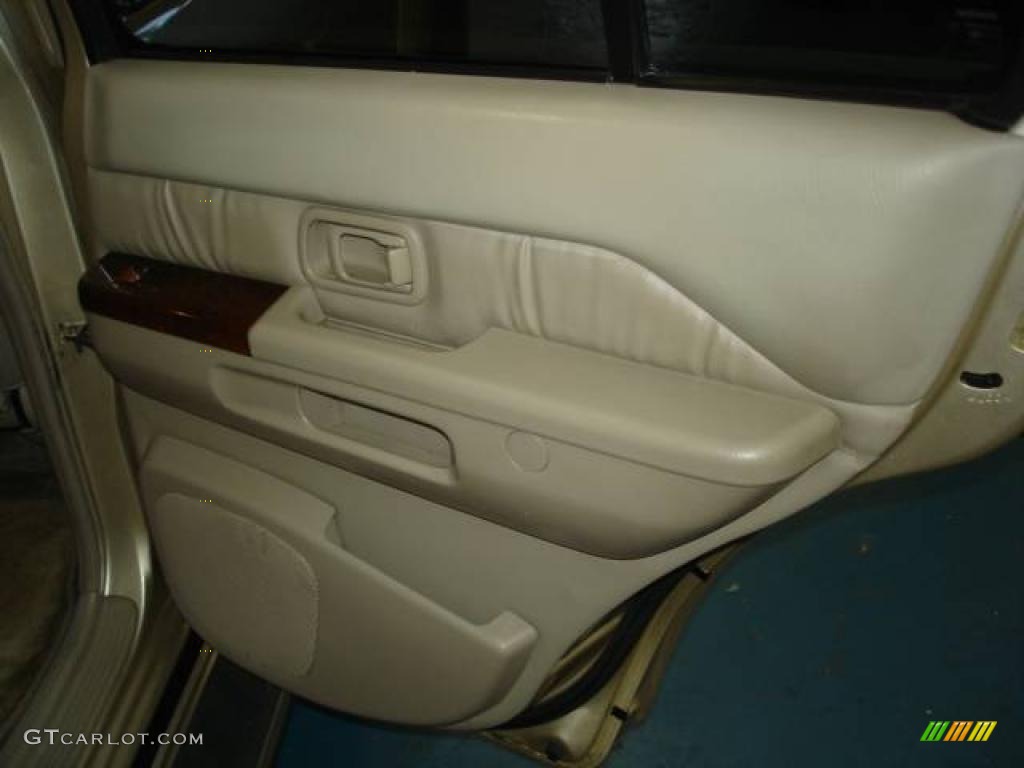 1999 QX4 4x4 - Tuscan Beige Metallic / Beige photo #35