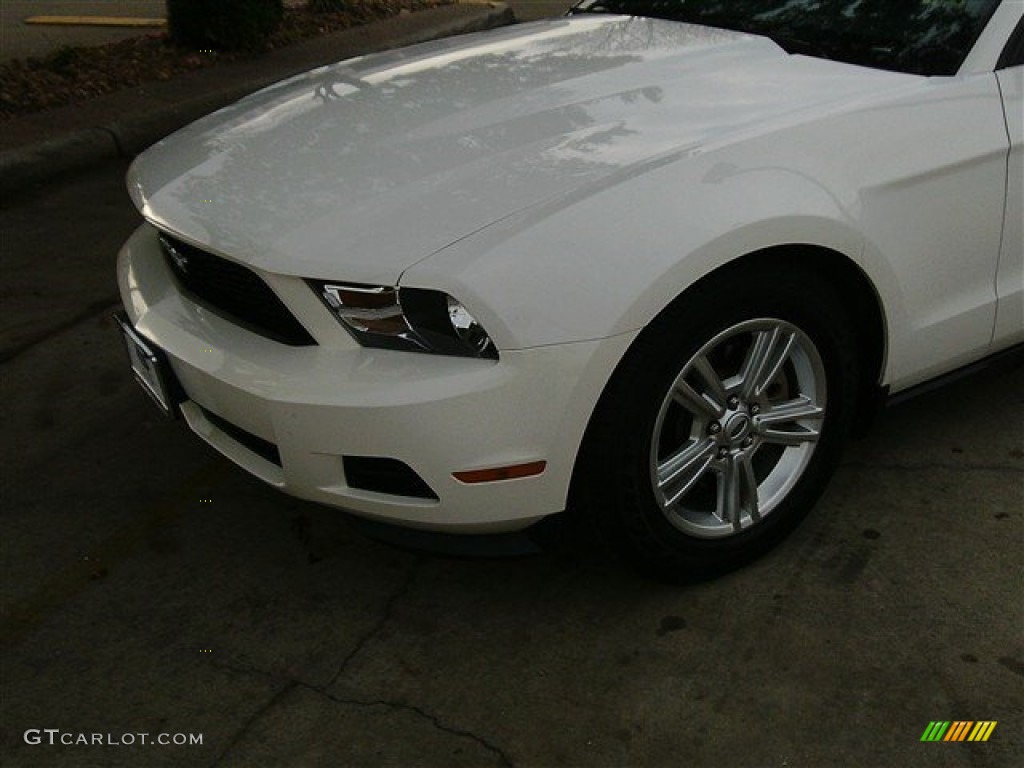 2011 Mustang V6 Convertible - Performance White / Stone photo #3