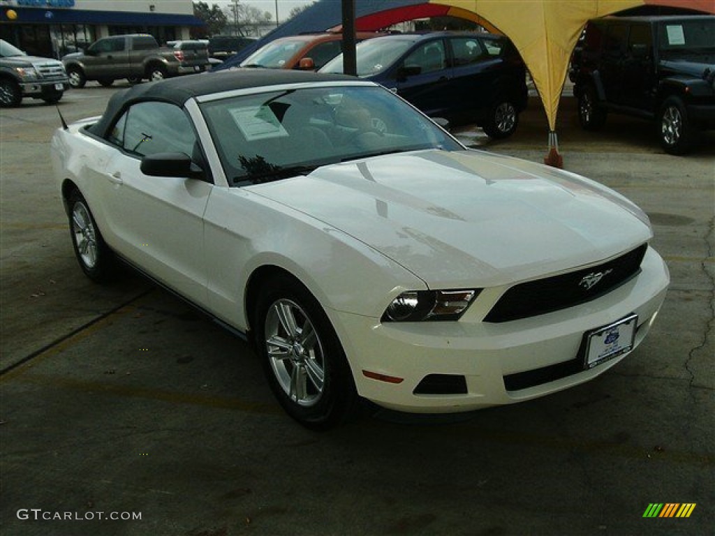 2011 Mustang V6 Convertible - Performance White / Stone photo #12