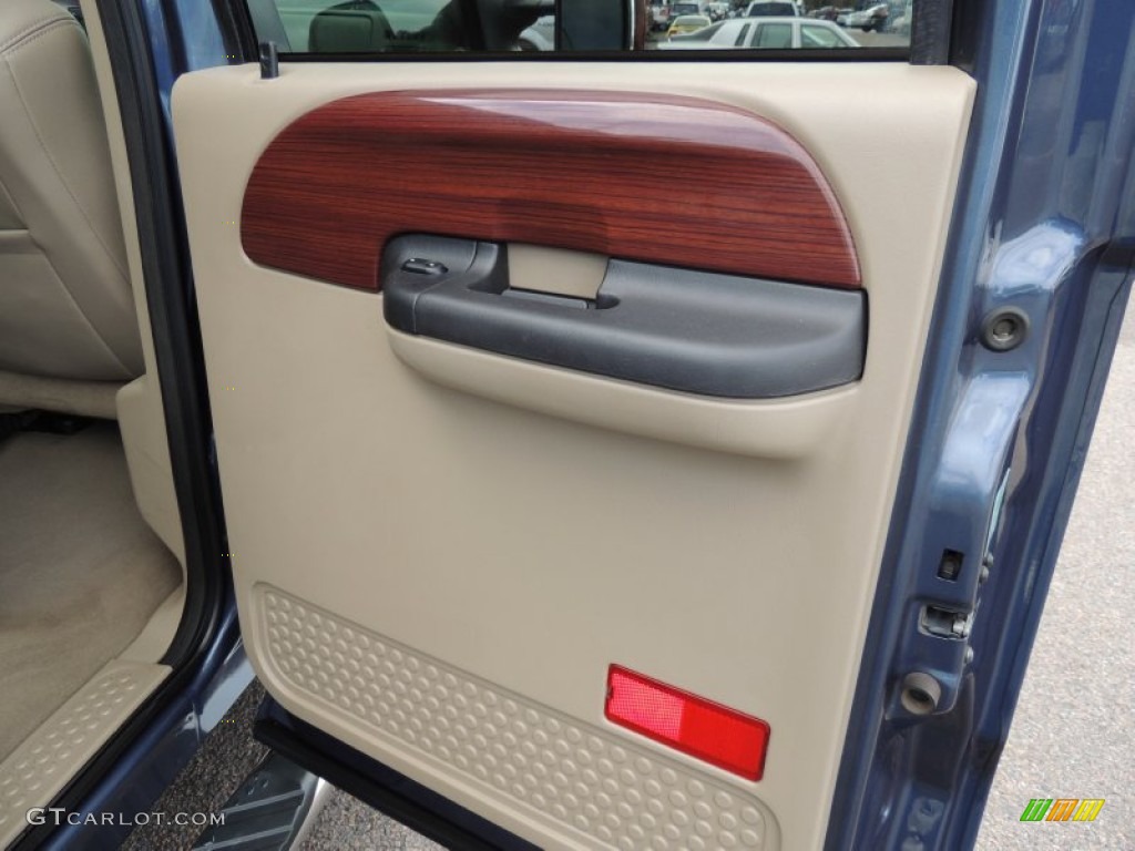 2006 F250 Super Duty Lariat Crew Cab - Medium Wedgewood Blue Metallic / Tan photo #12