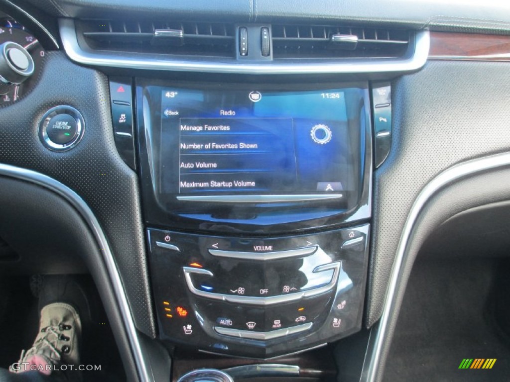 2013 XTS Luxury AWD - Graphite Metallic / Jet Black photo #10