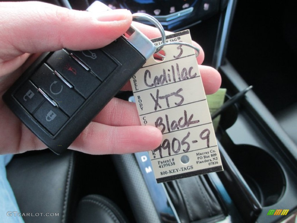 2013 XTS Luxury AWD - Graphite Metallic / Jet Black photo #11
