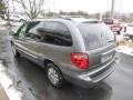 Graphite Gray Pearl - Town & Country Touring Photo No. 6