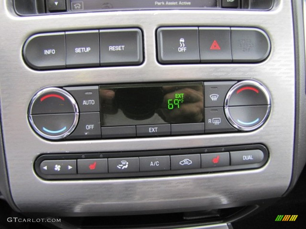 2009 Ford Edge Sport AWD Controls Photos