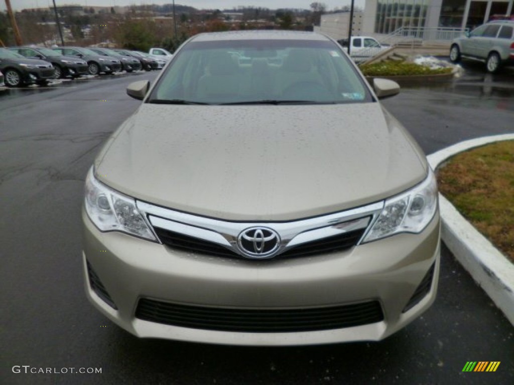 2013 Camry LE - Champagne Mica / Ivory photo #2