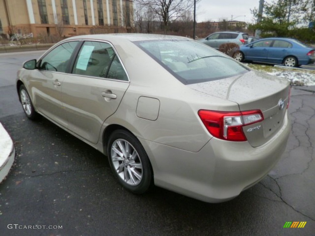 2013 Camry LE - Champagne Mica / Ivory photo #5