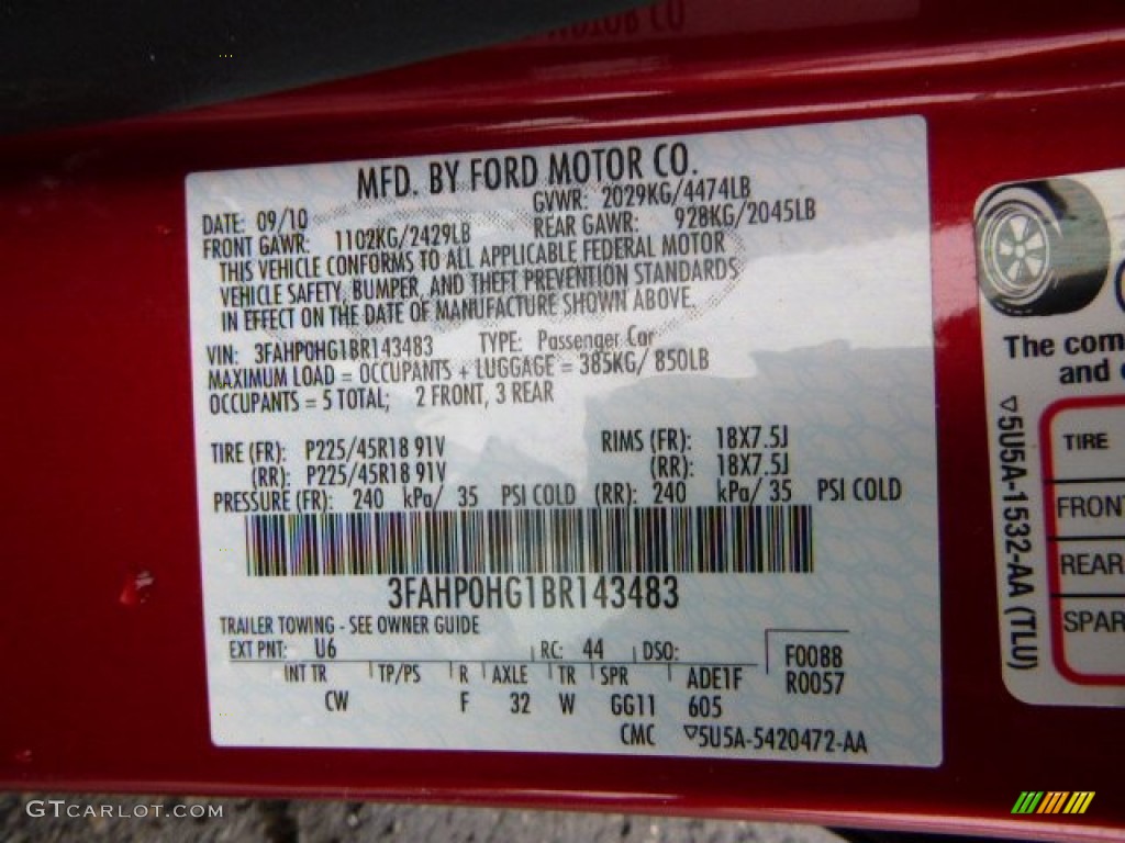 2011 Fusion SE V6 - Red Candy Metallic / Charcoal Black photo #14