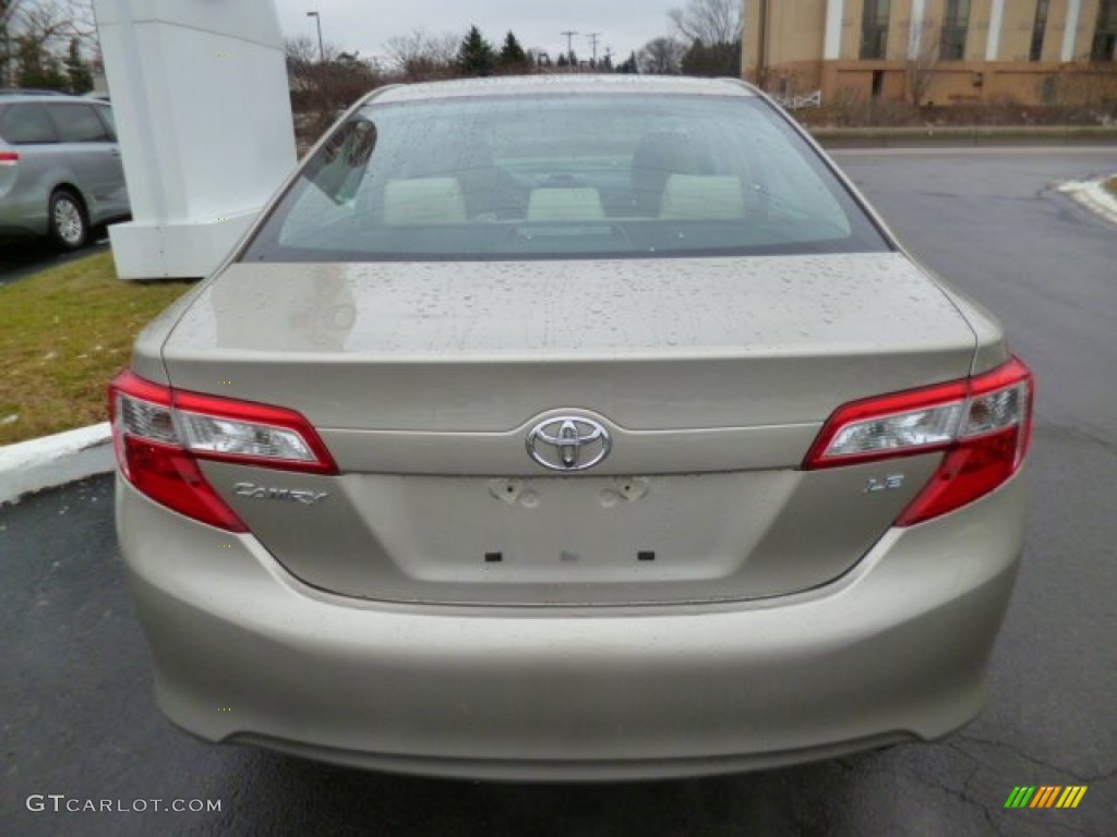 2013 Camry LE - Champagne Mica / Ivory photo #6