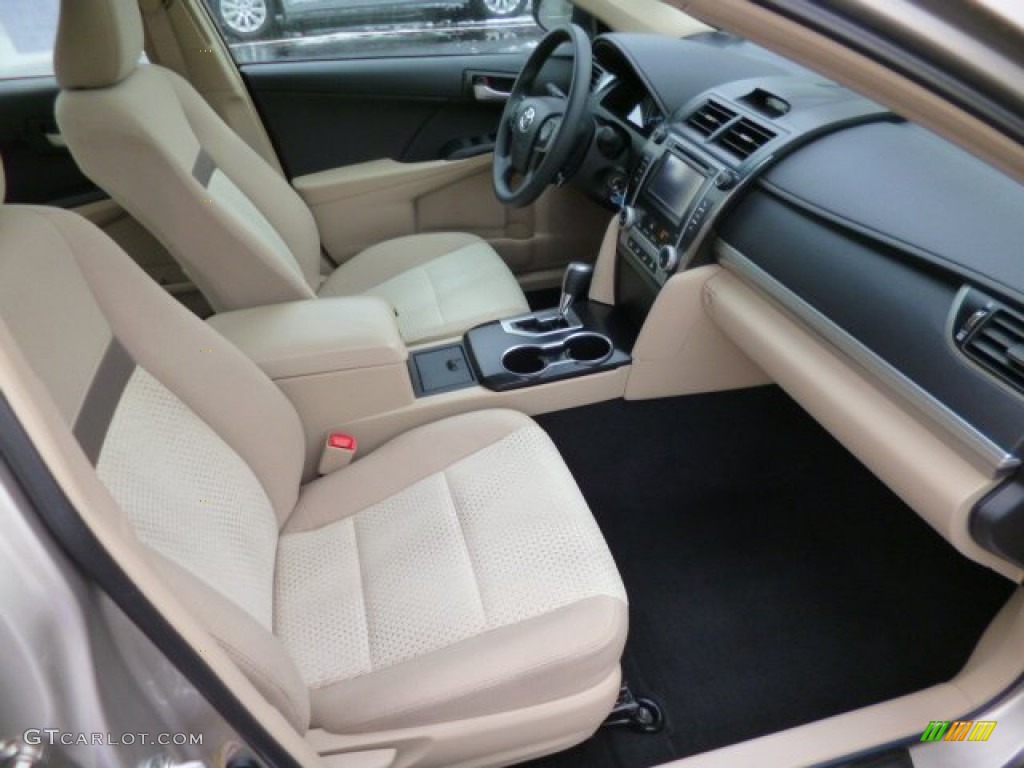 2013 Camry LE - Champagne Mica / Ivory photo #10