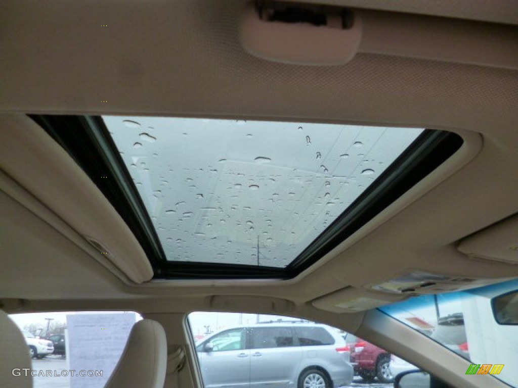 2013 Camry LE - Champagne Mica / Ivory photo #11