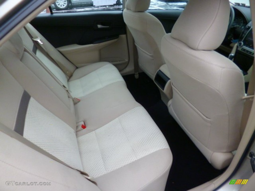 2013 Camry LE - Champagne Mica / Ivory photo #13