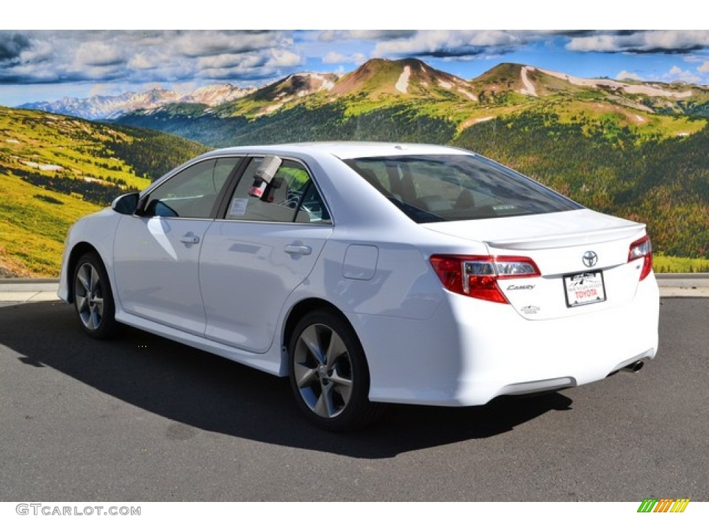 2014 Camry SE - Super White / Black photo #3