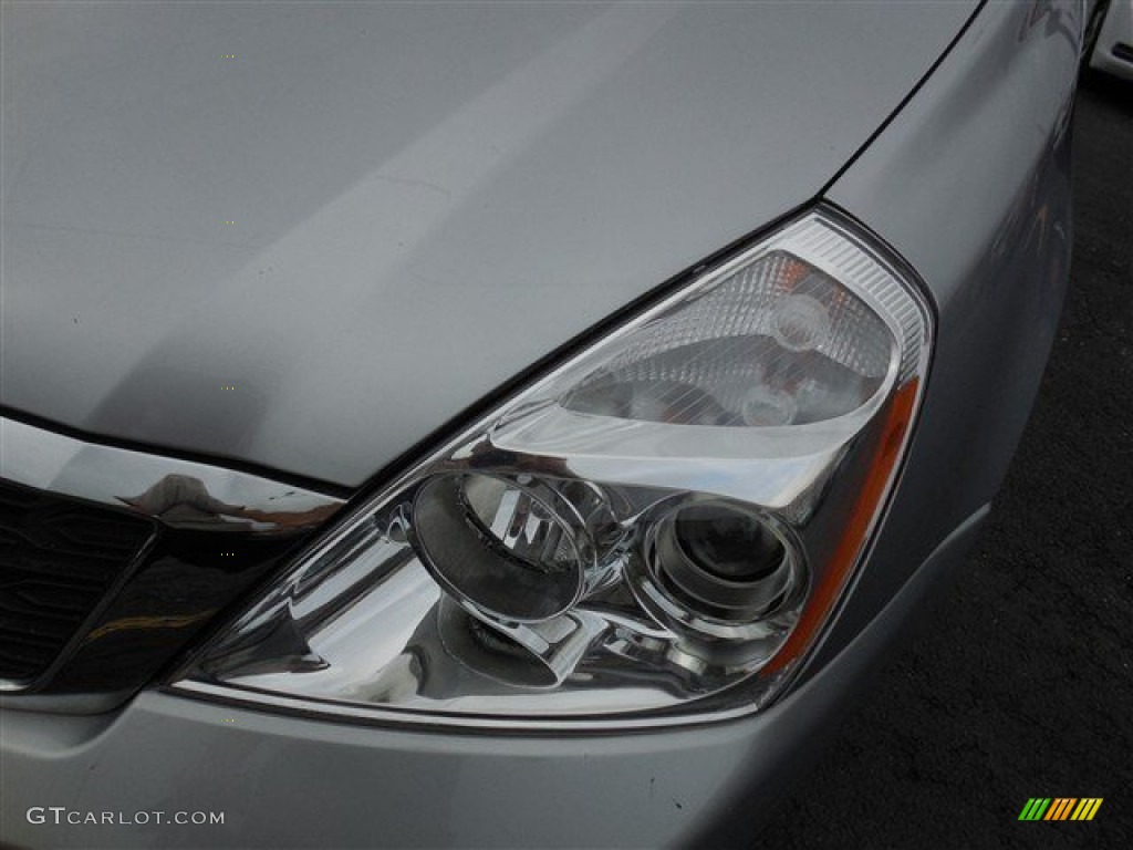 2011 Sedona LX - Titanium Silver / Gray photo #3