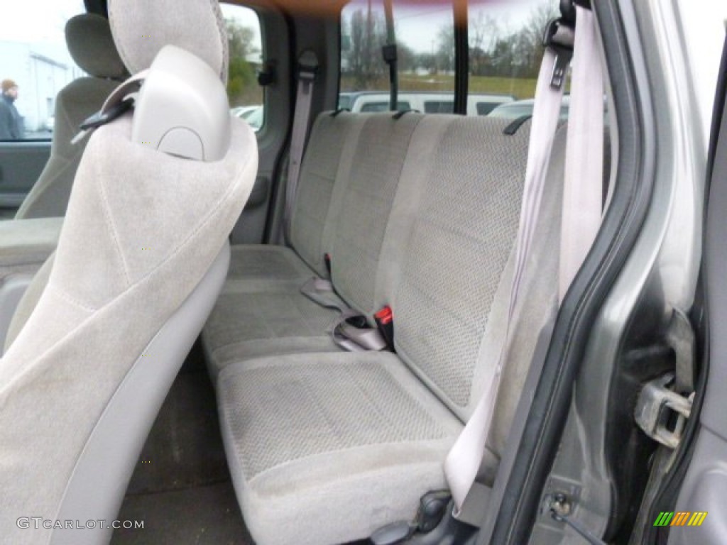 2002 Ford F150 XLT SuperCab 4x4 Rear Seat Photo #89600609