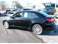 Black - 200 Limited Sedan Photo No. 10