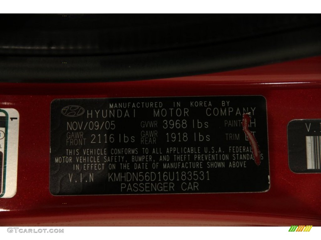2006 Elantra GT Hatchback - Electric Red / Beige photo #17