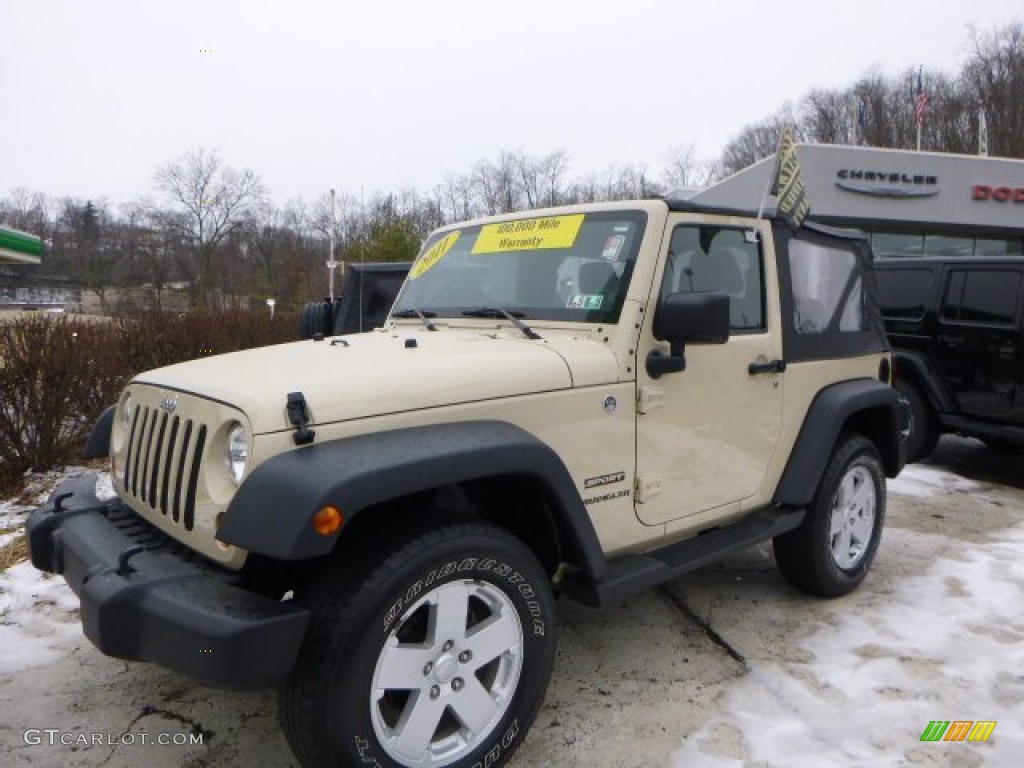 Sahara Tan Jeep Wrangler