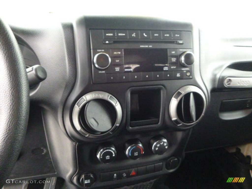 2011 Wrangler Sport S 4x4 - Sahara Tan / Black photo #18
