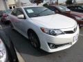 Super White - Camry SE Photo No. 3