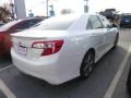 Super White - Camry SE Photo No. 4