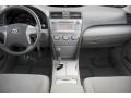 Super White - Camry LE Photo No. 5