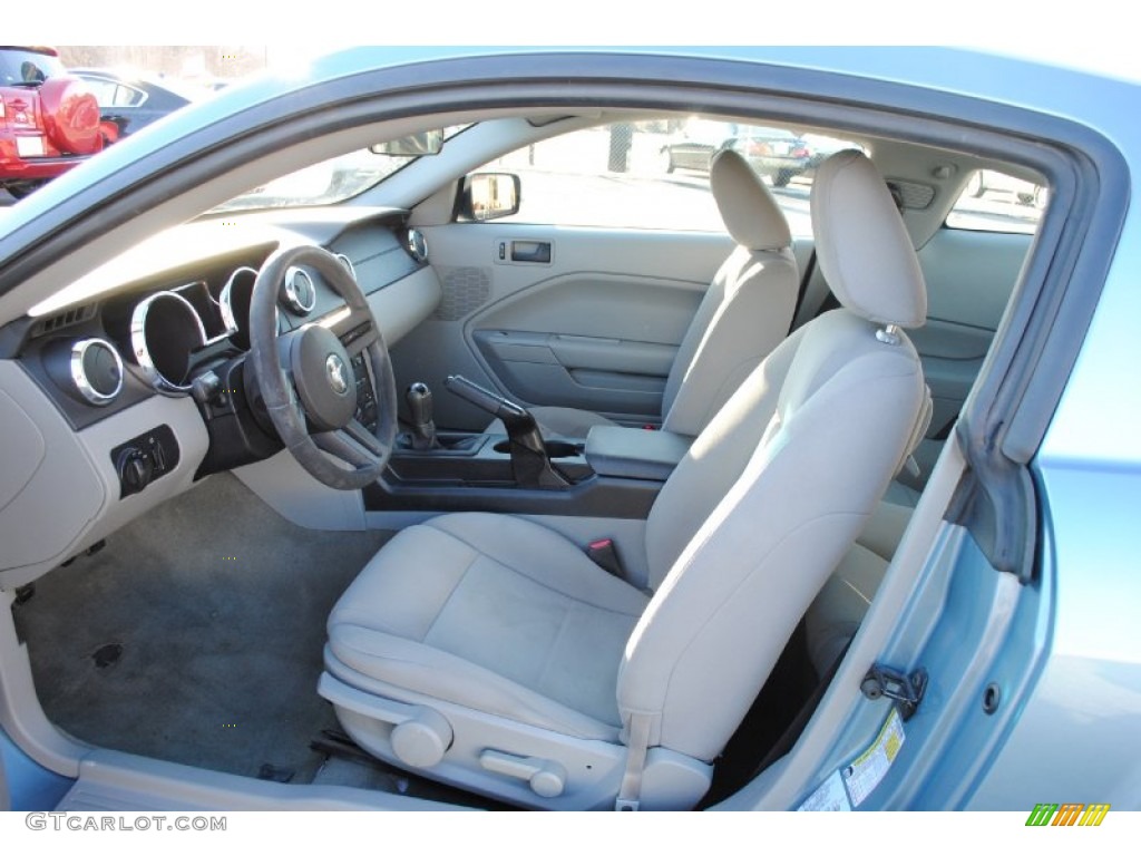2006 Mustang V6 Deluxe Coupe - Windveil Blue Metallic / Light Graphite photo #7