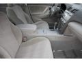 Super White - Camry LE Photo No. 19