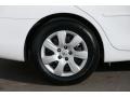Super White - Camry LE Photo No. 30