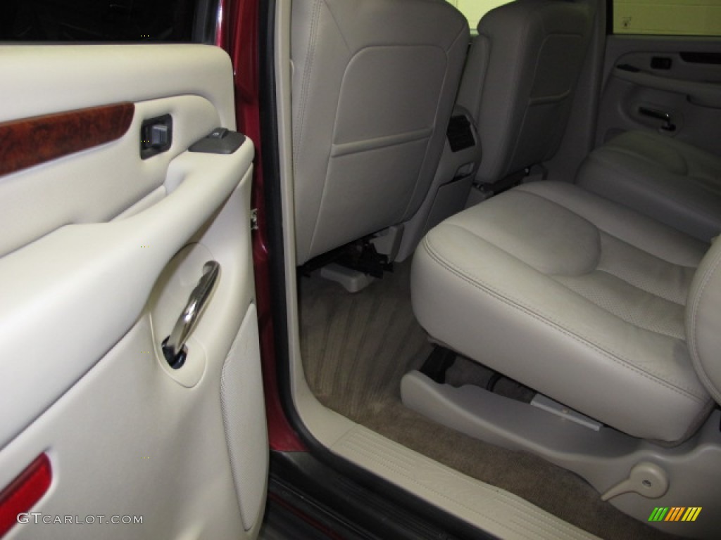 2005 Escalade ESV AWD - Red E / Shale photo #15