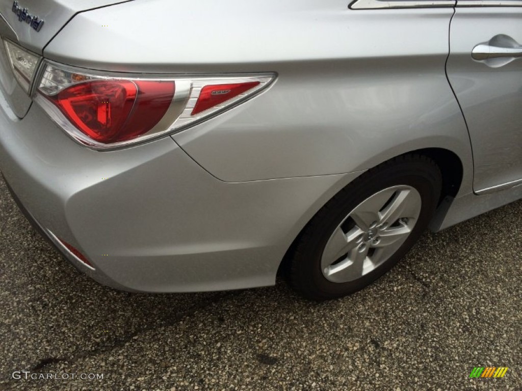 2011 Sonata Hybrid - Hyper Silver Metallic / Gray photo #31