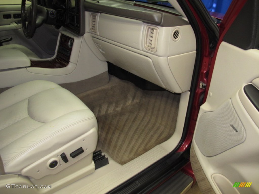 2005 Escalade ESV AWD - Red E / Shale photo #21
