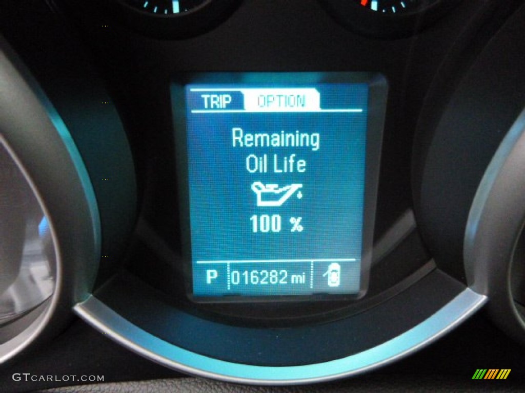 2013 Cruze LT - Summit White / Medium Titanium photo #19