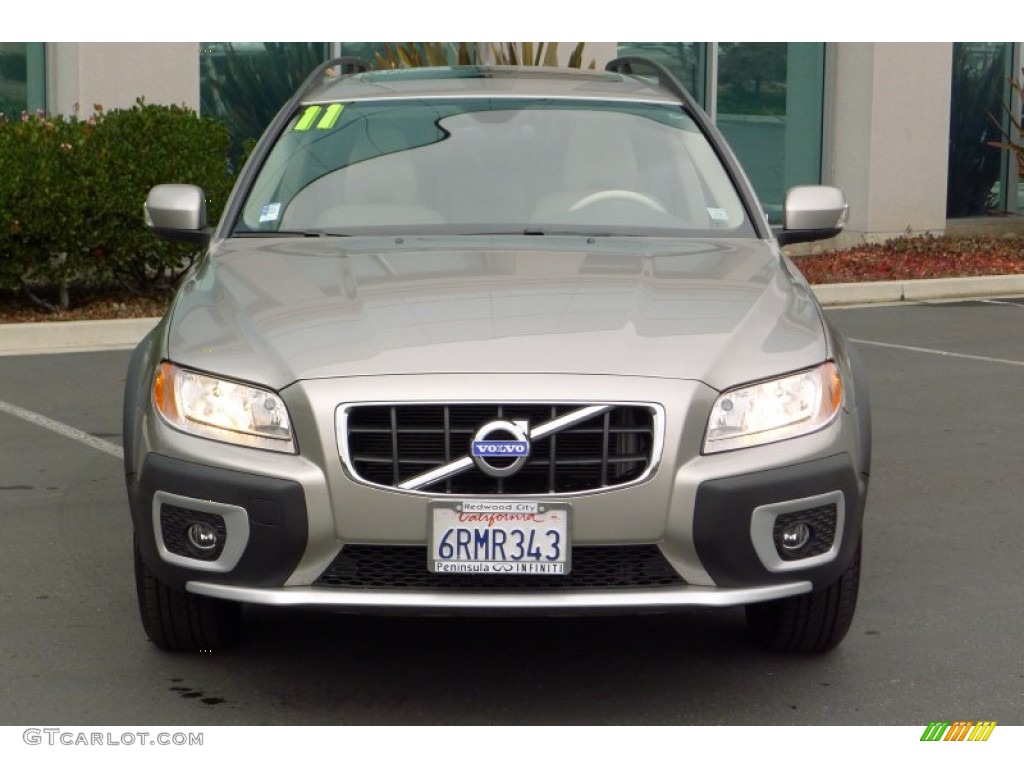 2011 XC70 3.2 AWD - Seashell Metallic / Sandstone Beige photo #2