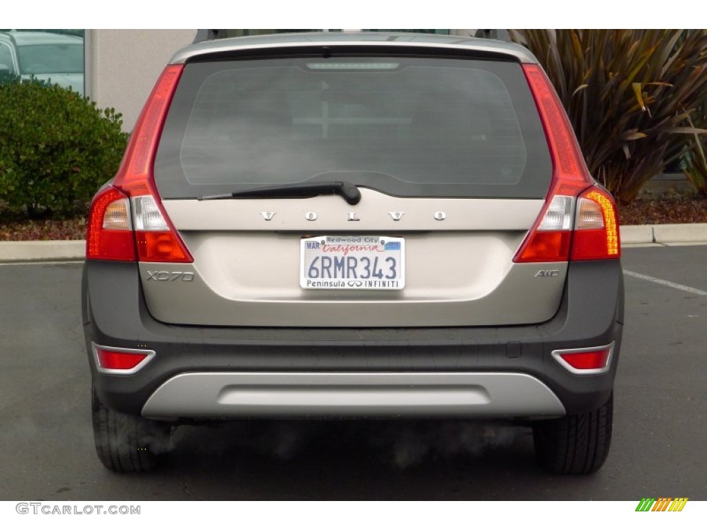 2011 XC70 3.2 AWD - Seashell Metallic / Sandstone Beige photo #6