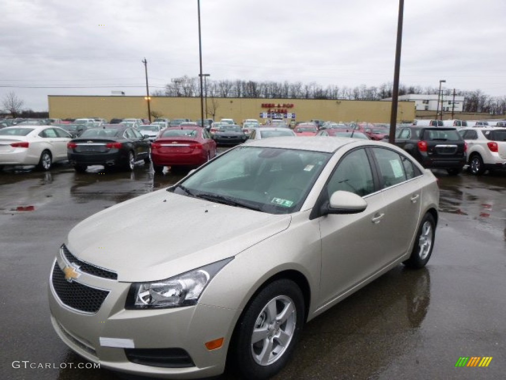 2014 Cruze LT - Champagne Silver Metallic / Medium Titanium photo #1