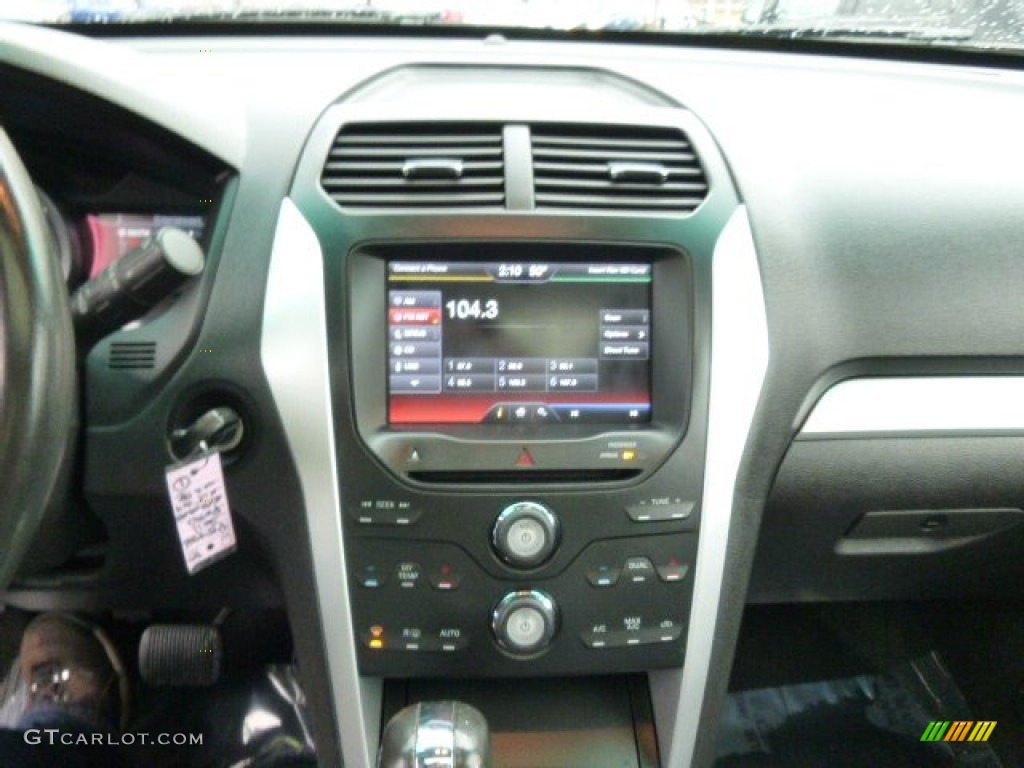 2011 Explorer XLT 4WD - White Platinum Tri-Coat / Charcoal Black photo #15