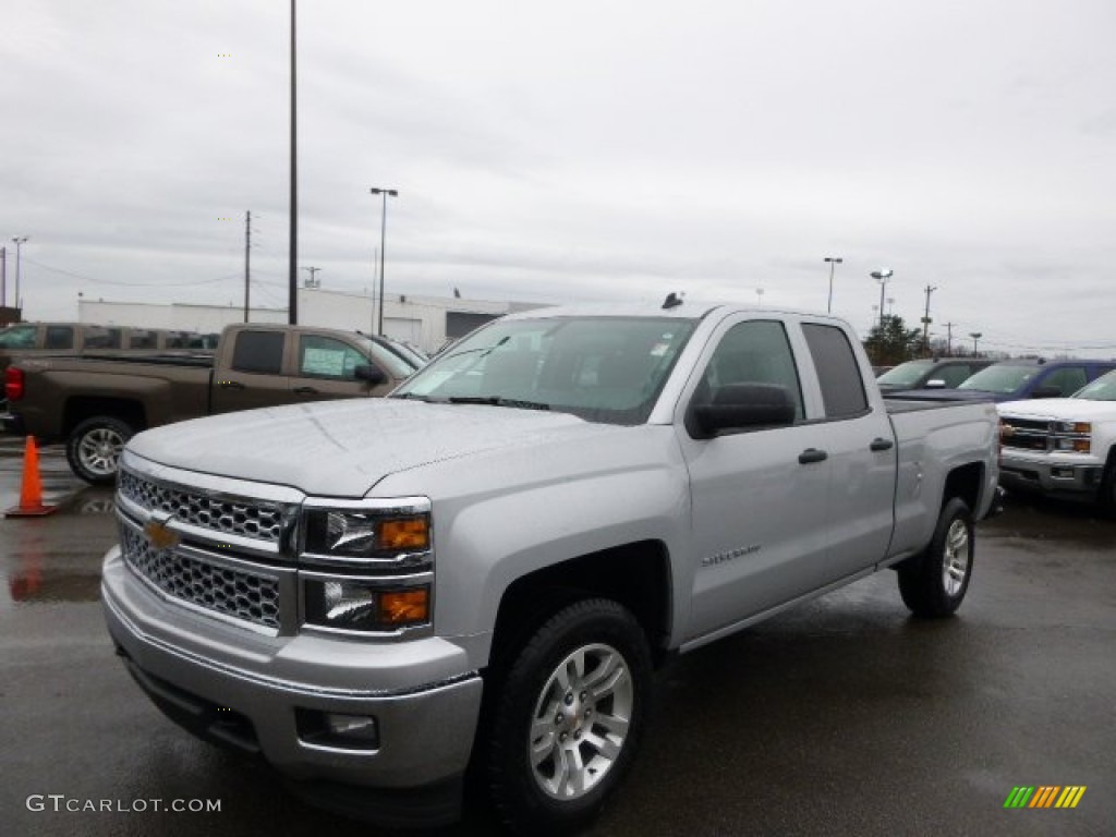 Silver Ice Metallic Chevrolet Silverado 1500