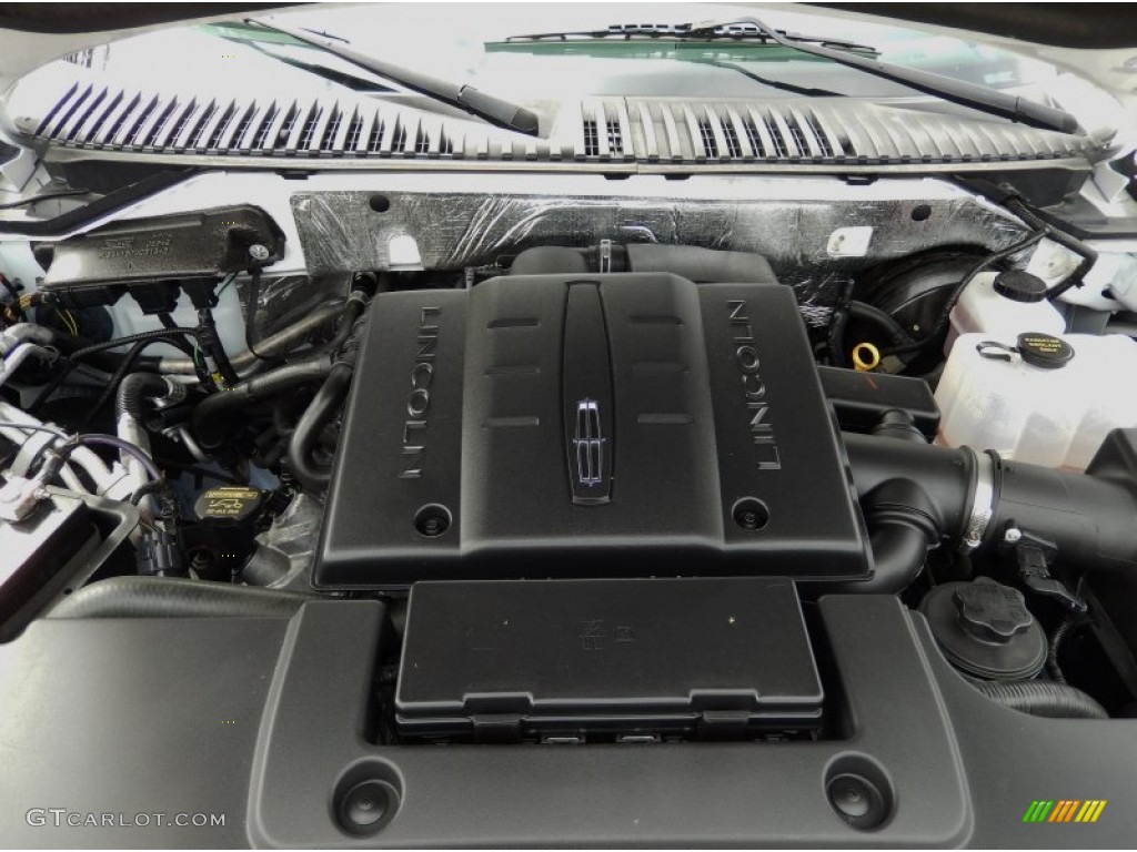 2012 Lincoln Navigator 4x2 Engine Photos
