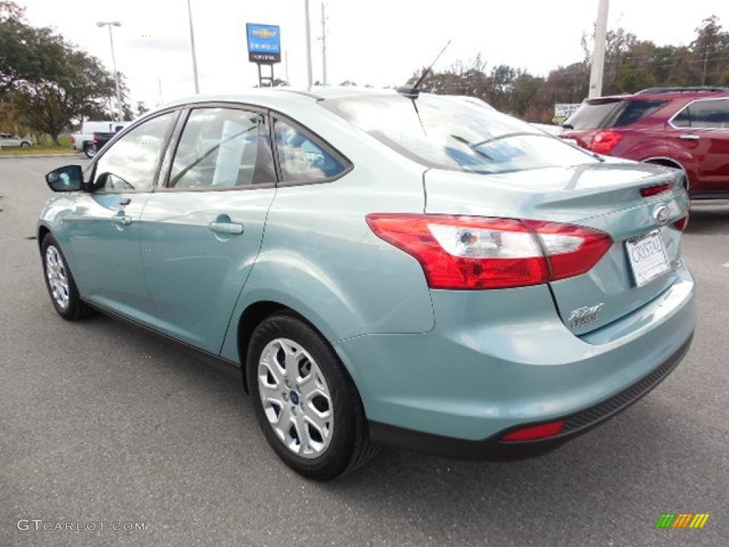 2012 Focus SE Sedan - Frosted Glass Metallic / Stone photo #3