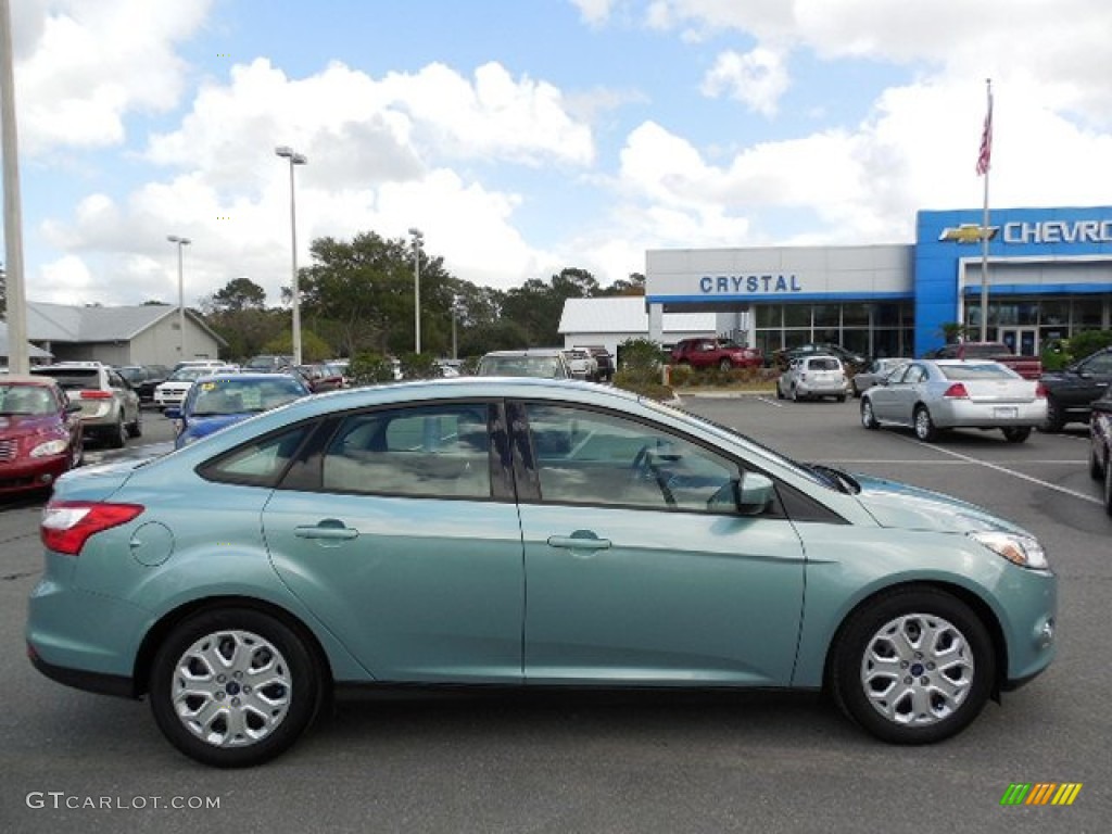 2012 Focus SE Sedan - Frosted Glass Metallic / Stone photo #9