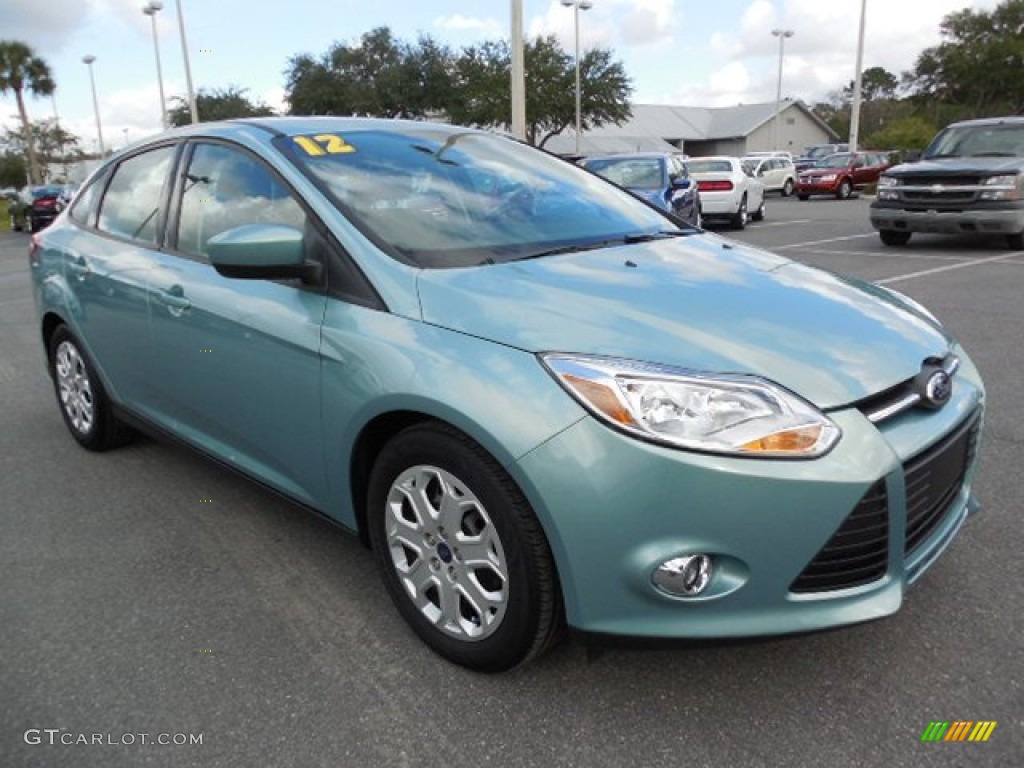 2012 Focus SE Sedan - Frosted Glass Metallic / Stone photo #10